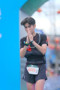 BIB: 5032
                            <button type="button" onclick="openModal(21763782)" class="btn btn-primary btn-sm float-right btn-popup" data-toggle="modal" data-target=".modal-high-quality">
                        <i class="fas fa-shopping-cart"></i> Add to Cart
                    </button>
                                            <button type="button" onclick="isThisMe(21763782, true)" class="btn btn-success btn-sm float-right btn-popup btn-isme hidden" data-toggle="tooltip" data-placement="bottom" title="นี่คือรูปของคุณใช่ไหม คลิกที่นี่เพื่อเอาเข้าอัลบั้ม">
                        <i class="fas fa-plus"></i> Add to album
                    </button>
                    <button type="button" onclick="isThisMe(21763782, false)" class="btn btn-warning btn-sm float-right btn-popup btn-isnotme hidden">
                        <i class="fas fa-ban"></i> Remove from album
                    </button>